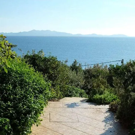 With Sea View And Private Beach Vikendica Blato (Korcula)